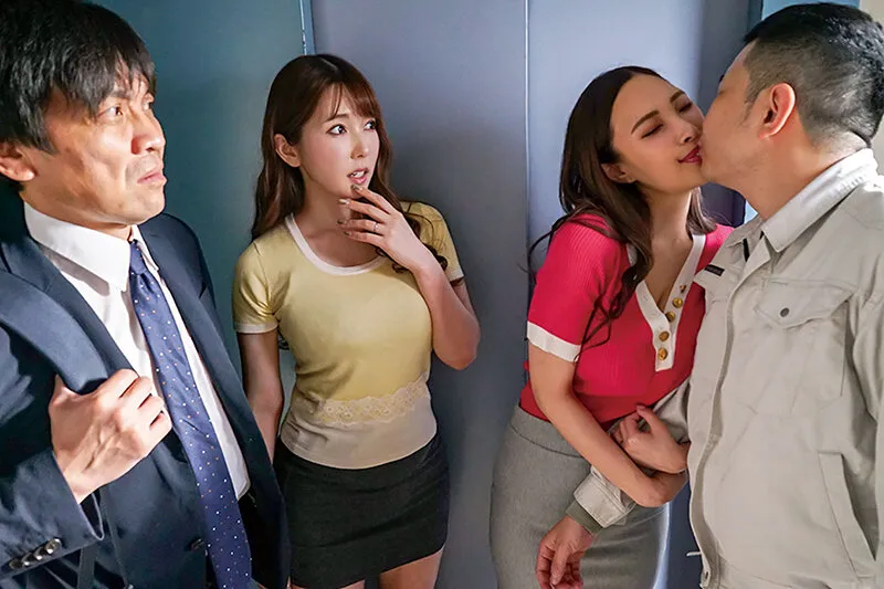 2 cặp người vợ chồng yêu trao đổi lẫn nhau để giải quyết việc nhàm chán bao năm